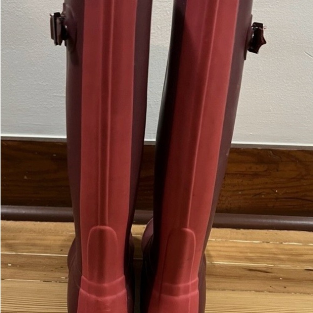 Hunter Tall Rust Brown Waterproof Rain Boots - Picture 3 of 6